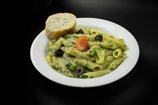 Penne With Green Pepper Basil Pesto Pasta