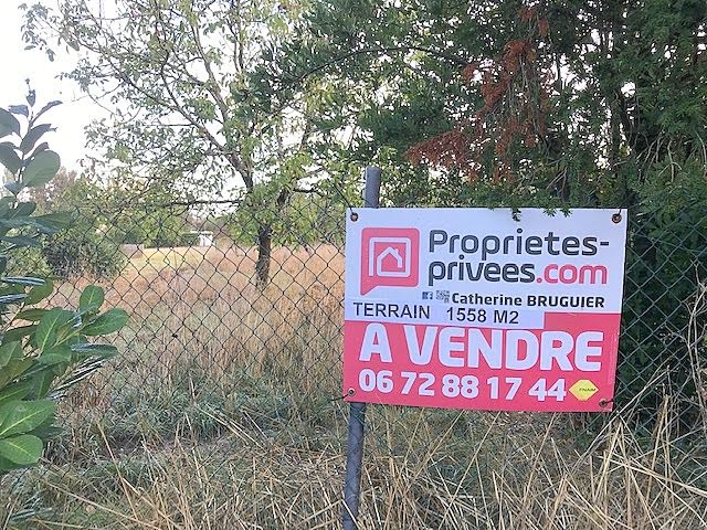 Vente terrain  1558 m² à La Ronde (17170), 63 240 €