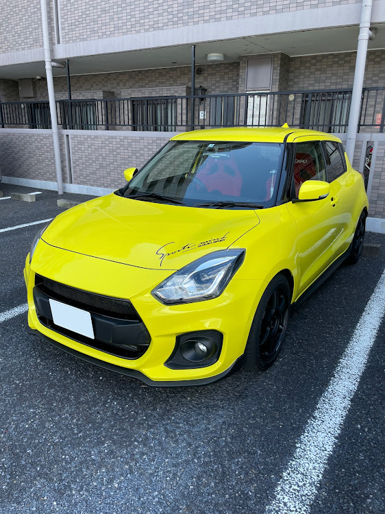 スイフトスポーツの納車直後と今を貼れ・スイフトスポーツ・ZC33Sに関するカスタム事例の投稿画像2枚目