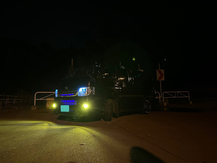 ハイエースバンの納車されました・ハイエース200系・北海道・いままで本当にありがとう・よろしくお願いします！に関するカスタム事例の投稿画像1枚目
