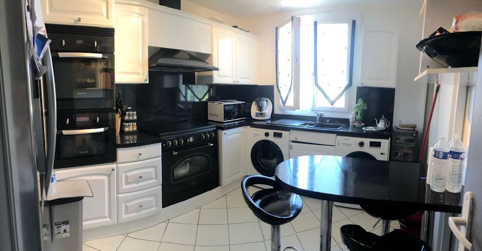 Vente appartement 3 pièces 73 m² à Sainte-Maxime (83120), 245 000 €