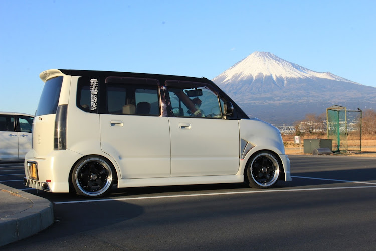 ワゴンRの貴方の街のガソリン価格は？・しおたくぼでぃ❤・リトルツリー・富士山と愛車に関するカスタム事例の投稿画像1枚目