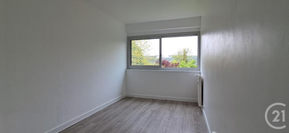 Location  appartement 2 pièces 64.94 m² à Deville-les-rouen (76250), 685 €