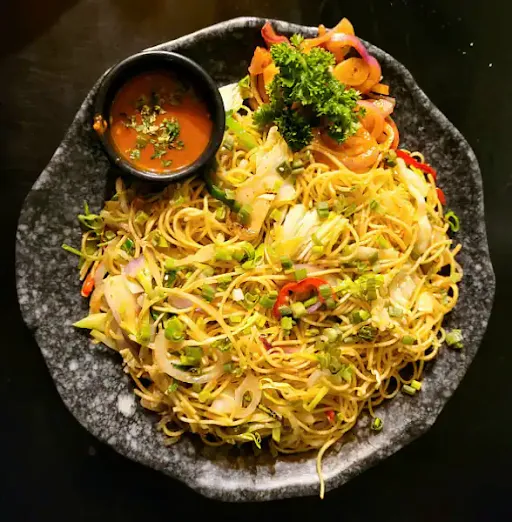 Veg Hakka Noodles