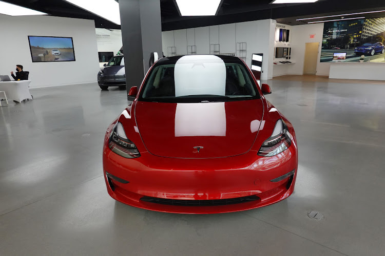 The updates will covers 142,277 Model 3 cars and 292,855 Model Ys, according to the State Administration for Market Regulation.