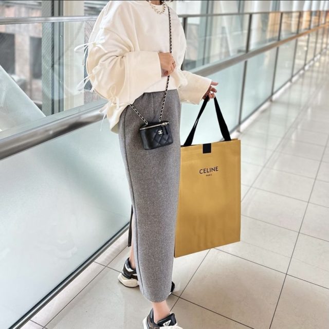 ZARA　ストレートプラッシュミディスカート