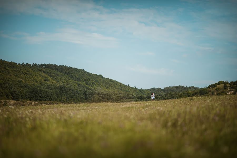 Vestuvių fotografas Janos Szilvasi (szilvasijanos). Nuotrauka 2018 gruodžio 1