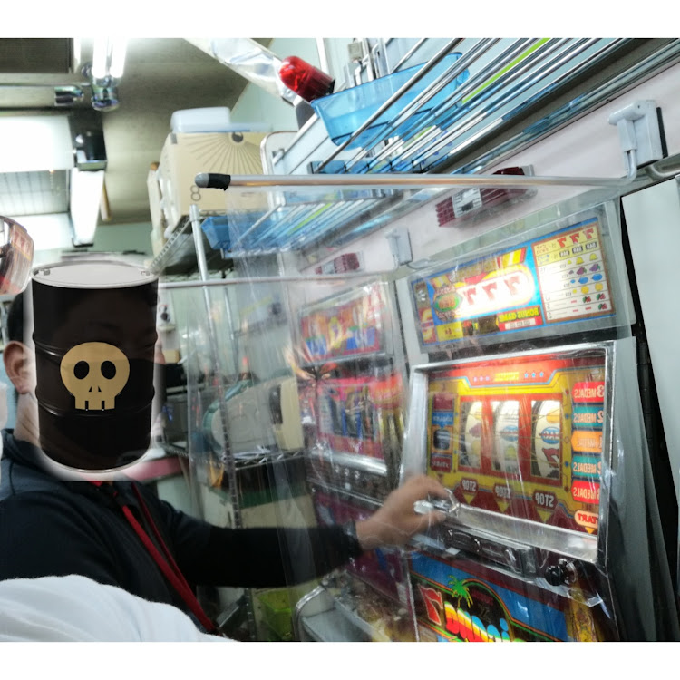 ステップワゴンスパーダの東西オフ会の旅②・ゲームセンタータンポポ・ドラム缶と親分とパチンコに関するカスタム事例の投稿画像16枚目