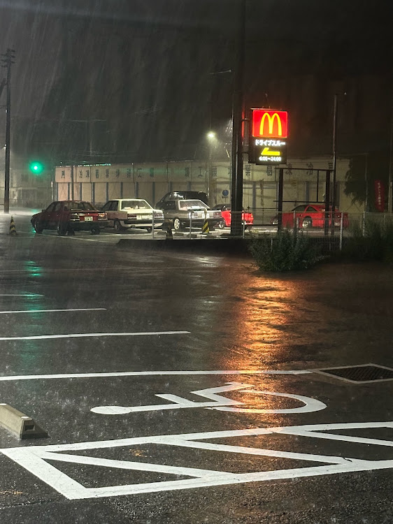 スカイラインの西海岸R30ミーティング・8月もよろしくお願いします・大雨の西海岸に関するカスタム事例の投稿画像4枚目