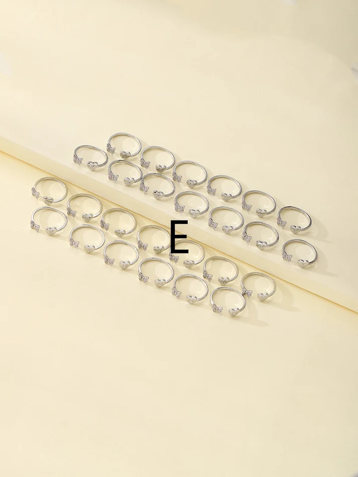 Anel feminino com borboleta de zircônia e letras de amor, um acessório de moda elegante, ideal para mulheres e perfeito para presentear, uso diário.