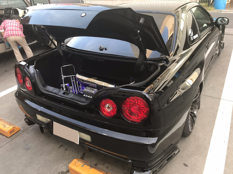 スカイラインのエアサス・スラムド・洗車に関するカスタム事例の投稿画像2枚目