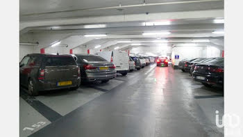 parking à Paris 8ème (75)