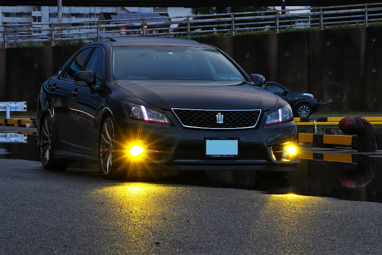 クラウンアスリートのJun Style・徘徊の帝王・福岡・CarTuneber・必殺アスリートショットに関するカスタム事例の投稿画像12枚目