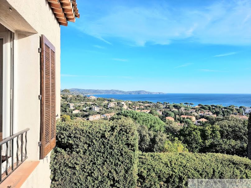 Vente villa 5 pièces 100 m² à Cavalaire-sur-Mer (83240), 1 365 000 €