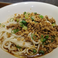 KiKi 麵 Noodle Bar