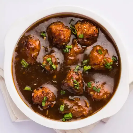 Veg. Manchurian(Gravy)