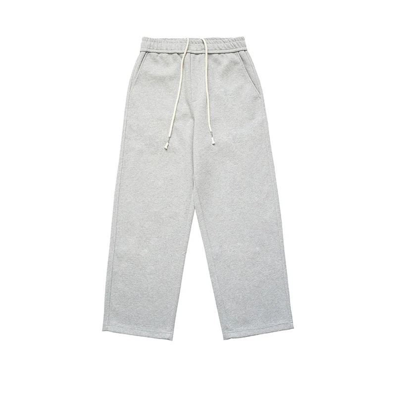 Comfortabele, losvallende Machete joggingbroek van luchtlaag gebreide stof, recht model, voor ultiem draagcomfort en een relaxte look.