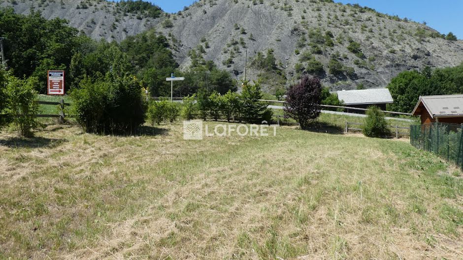 Vente terrain  650 m² à Savines-le-Lac (05160), 126 500 €