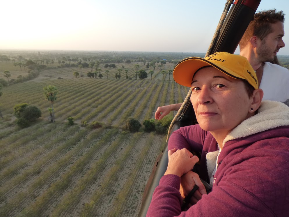 Golden Eagle Ballooning - bagan