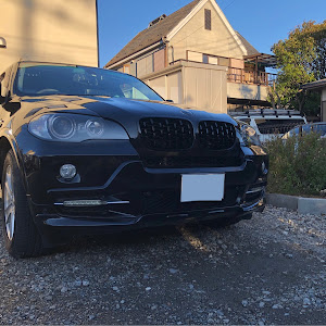 X5 xDrive 30i