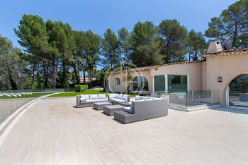 villa à Mougins (06)