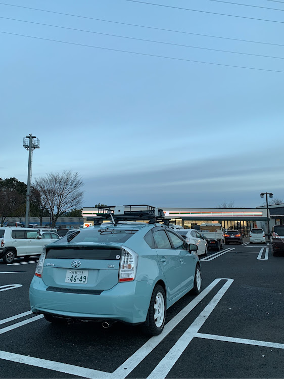 Daicek_zvw30_kyoeijapanさんが投稿した30プリウス・リフトアップ・プリウスのある生活・デモカーに関するカスタム事例の投稿画像1枚目