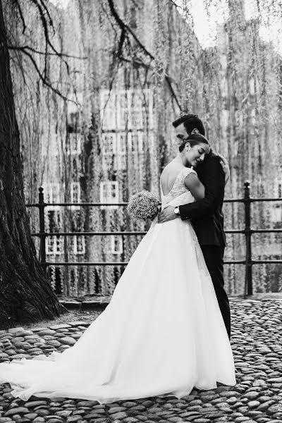Fotografo di matrimoni Melina Waliczek (melinaphoto). Foto del 1 maggio 2019