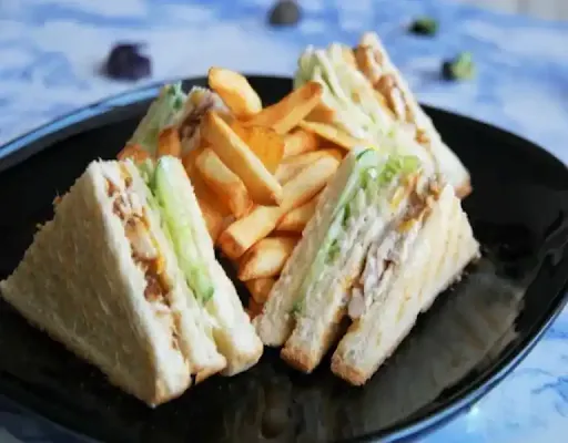 Club Grilled Sandwich