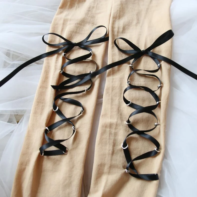 Fluwelen panty met kruisribben Been schoonheid Verfraai uw benen met elegantie en comfort. Zacht fluweel en kruisdetails voor een geweldige look.