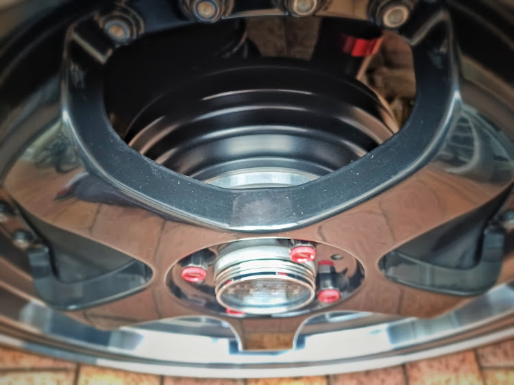 ソリオバンディットの休日の朝活・桜満開です・ステルスレーシングK35・私にはやっぱりコレ‼️・プチいじりに関するカスタム事例の投稿画像8枚目