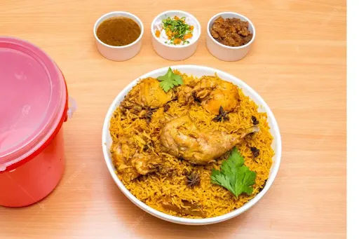 Chicken Bucket Briyani [8-9 Persons]