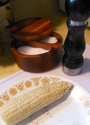 Enjoy with your favorite topping: butter, salt, pepper