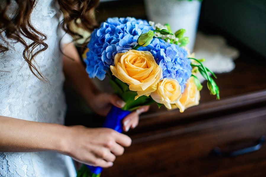 Fotógrafo de casamento Andrey Kolchev (87avk). Foto de 22 de março 2015