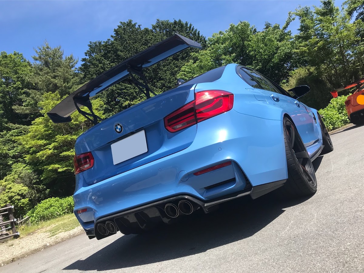 Bmw M3 セダンを華麗にカスタム By Bunta 18 07 07 空もヤスマリーナブルー ターンパイクは高速コーナー多くて ちょっぴり怖い Cartune