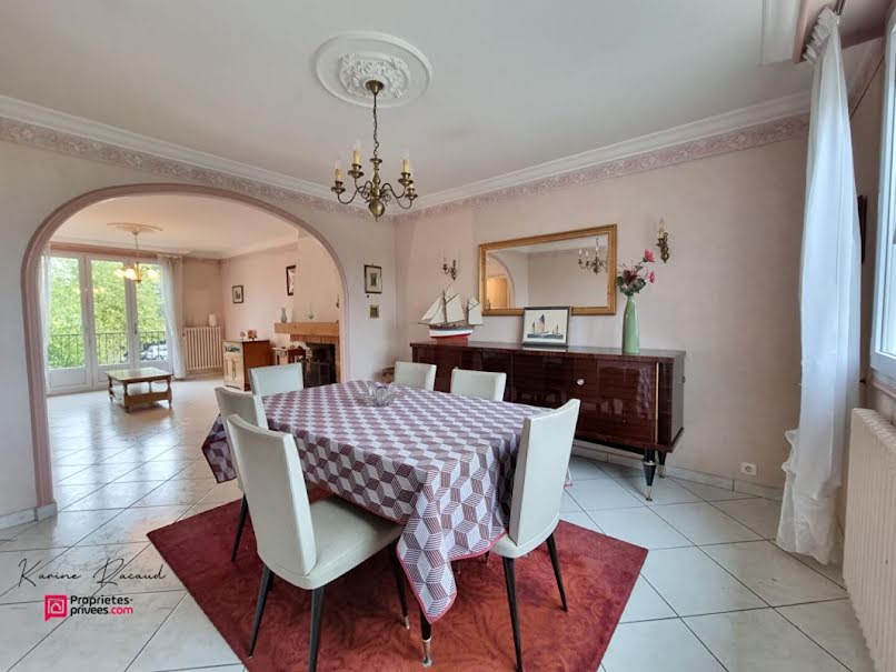Vente maison 5 pièces 130 m² à La Roche-sur-Yon (85000), 229 000 €