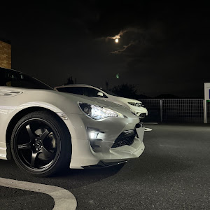 86 ZN6