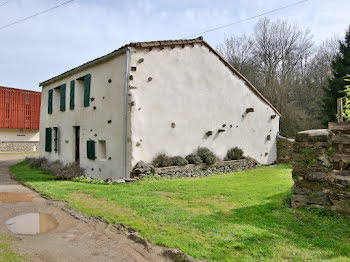 maison à La Chapelle-Thireuil (79)