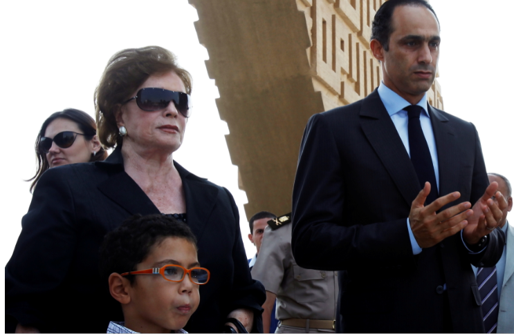 FILE PHOTO: Jehan al-Sadat (L), the widow of late former President Anwar al-Sadat, has been credited in state media with influencing the change of key laws to improve women's rights, and represented Egypt often in international conferences.