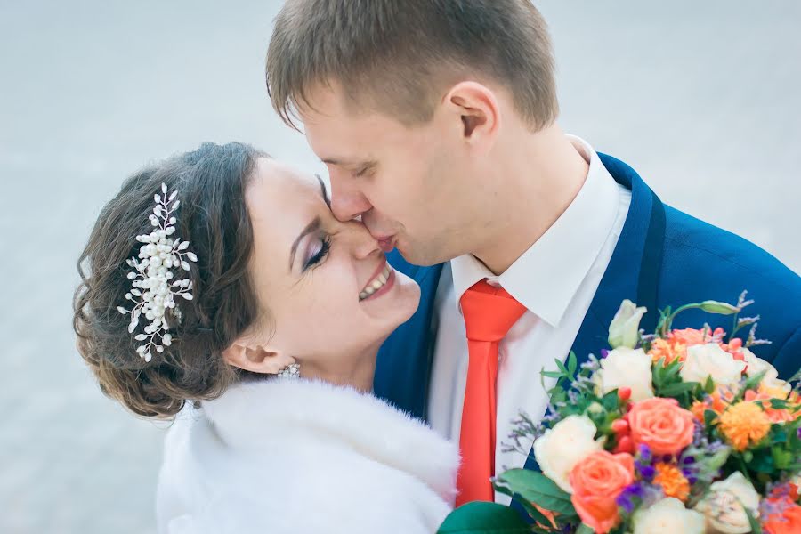 Fotografo di matrimoni Natalya Ostachenova (tashao). Foto del 9 marzo 2017