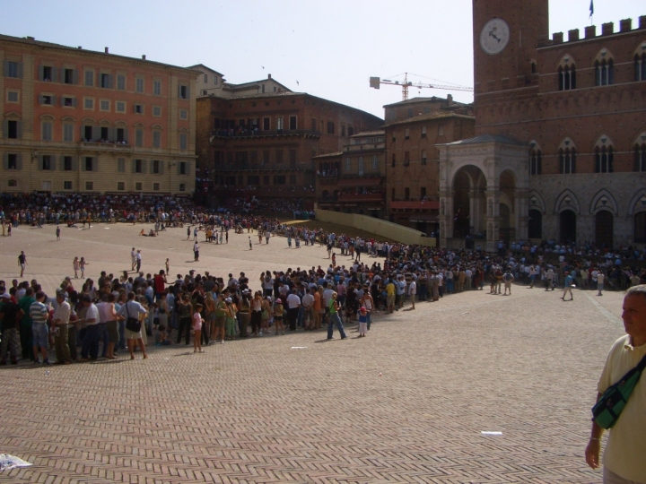 La funzione in orizzontale del campanile di raniero