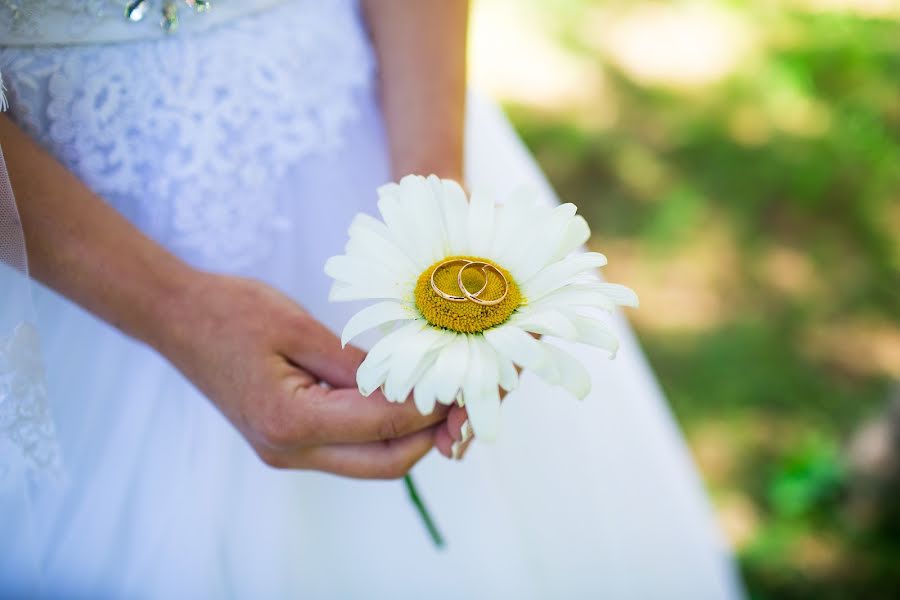 Wedding photographer Gosha Nuraliev (lider). Photo of 8 July 2016