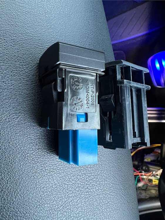 RAV4のDiode Dynamics・SS3・Sportsに関するカスタム事例の投稿画像11枚目