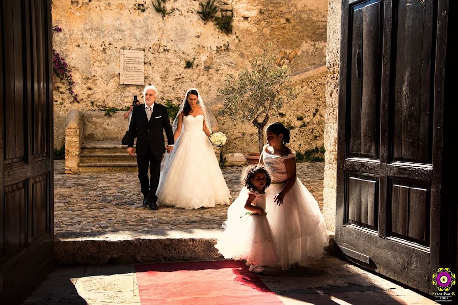 Fotógrafo de bodas Chiara Farcomeni (flashbackfoto). Foto del 9 de julio 2015