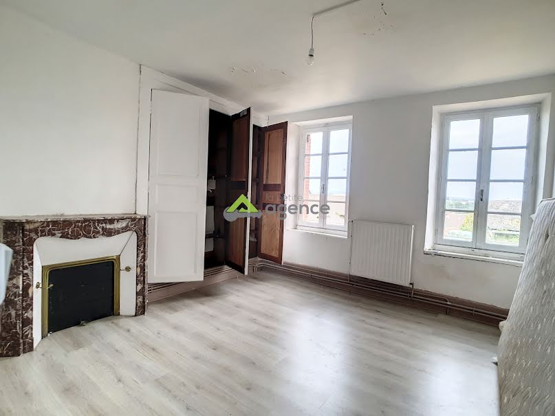 Vente maison 4 pièces 100 m² à Le Grand-Bourg (23240), 40 000 €