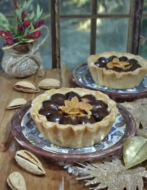 Belgian Chocolate Almond Tart Baklava