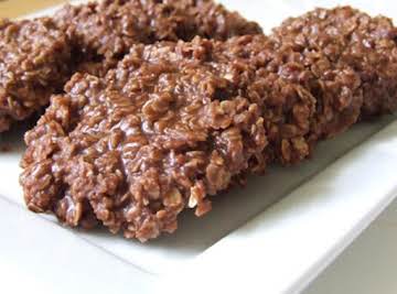 No-Bake Chocolate Oatmeal Cookies