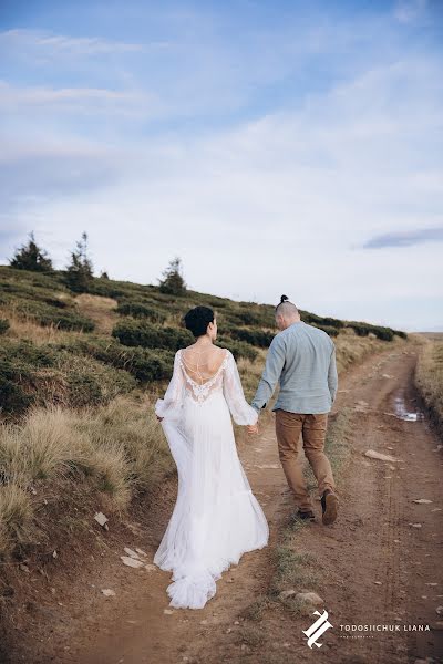 Jurufoto perkahwinan Lіana Todosіychuk (todosiichuk). Foto pada 3 Jun 2019