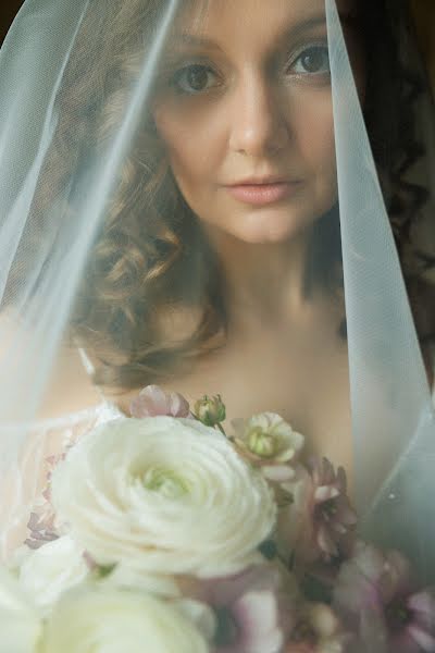 Wedding photographer Anastasiya Miroslavskaya (miroslavskaya). Photo of 13 April