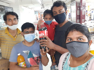 Praveen Kumar at More Supermarket, Madiwala,  photos