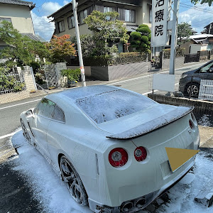 NISSAN GT-R R35